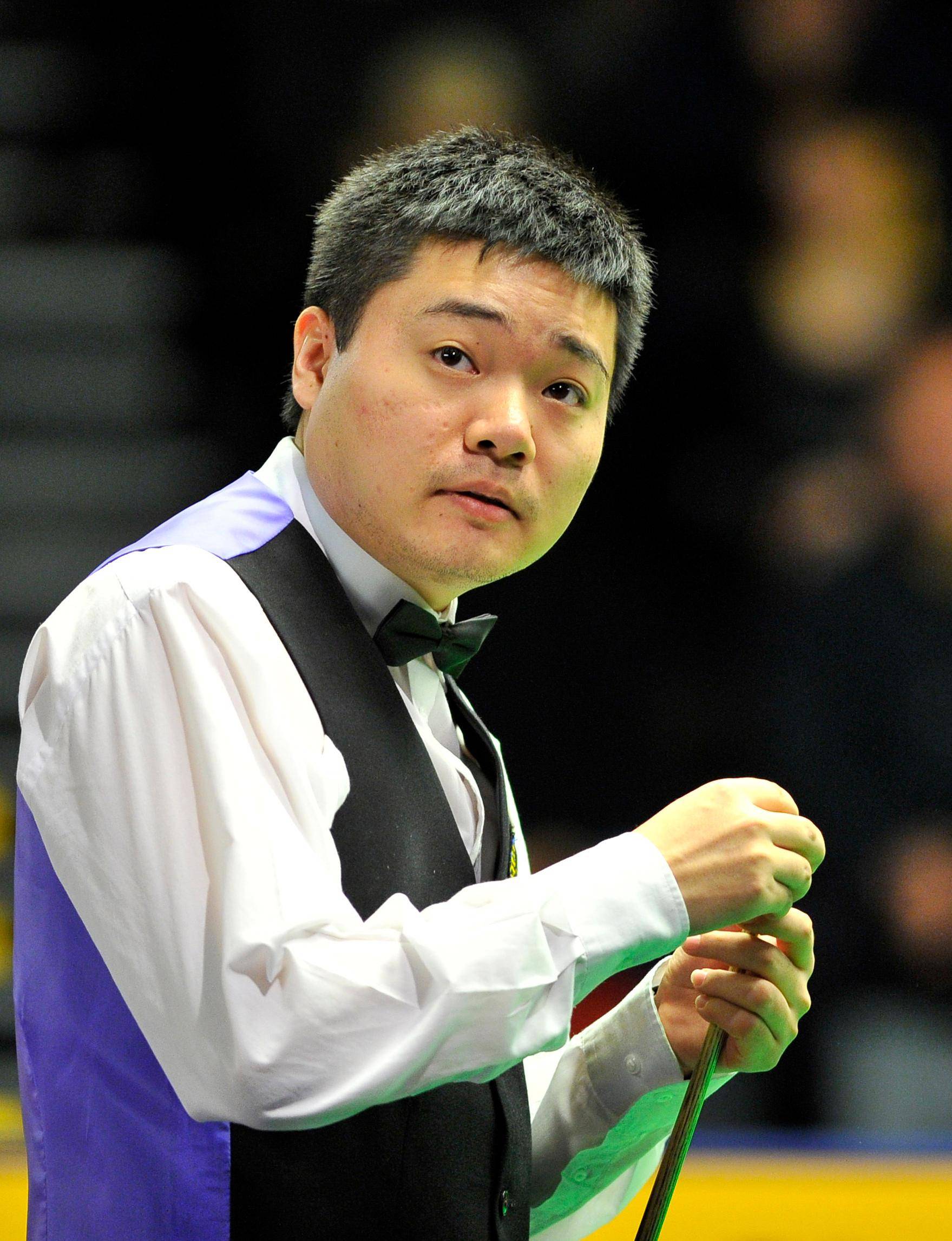 府外交政策 府外交政策